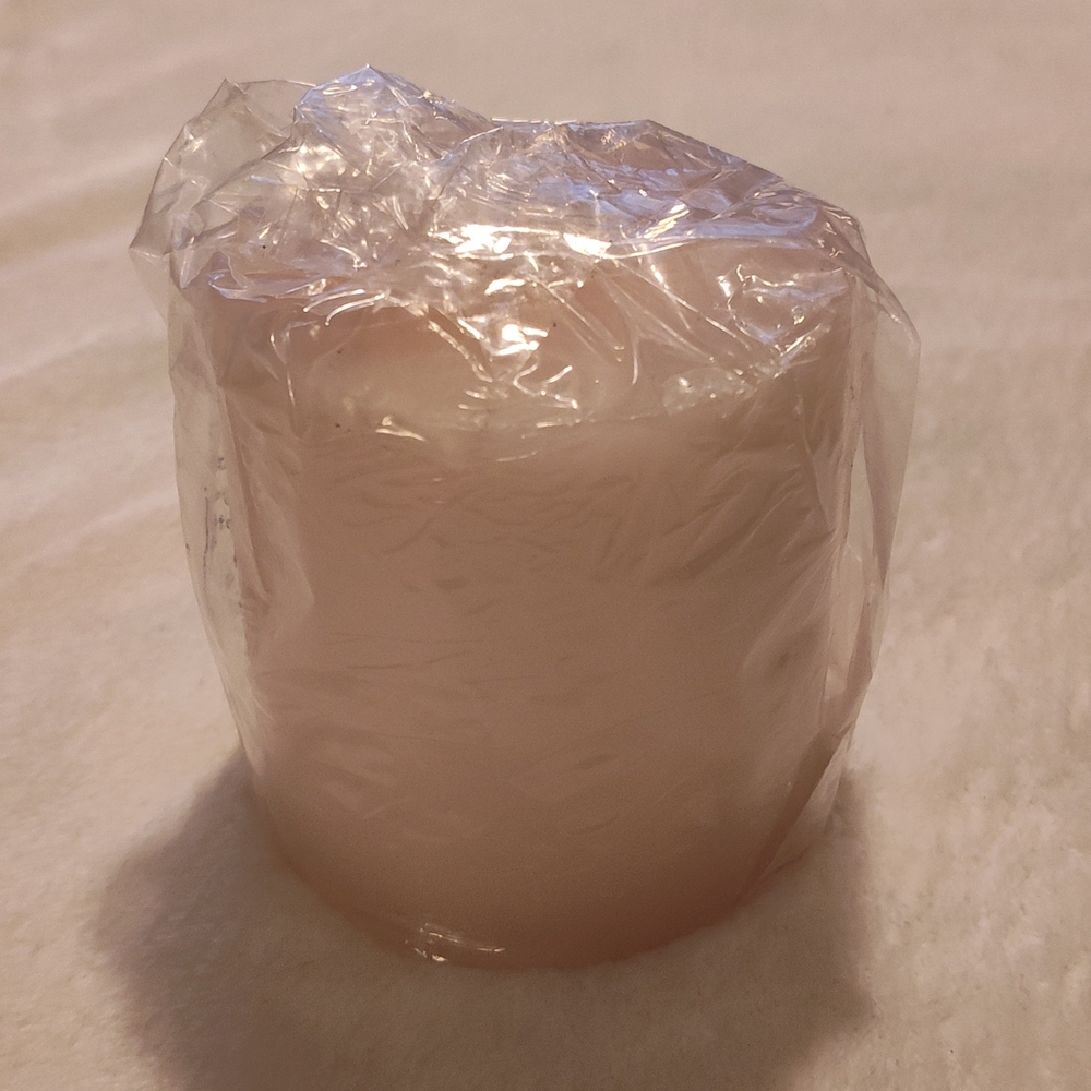 NEW! Floral Scented 3" Pillar Candle